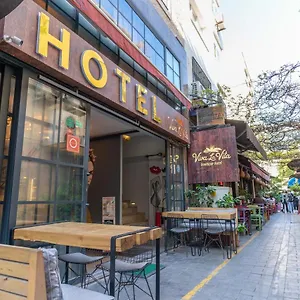 Viva La Butik Hotel